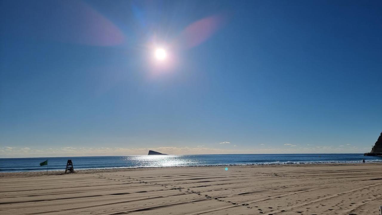 Sunset Waves Benidorm Julieta Vistas Al Mar Premium 200 Mt2 Con Jacuzzi En Terraza Apartment Exterior foto