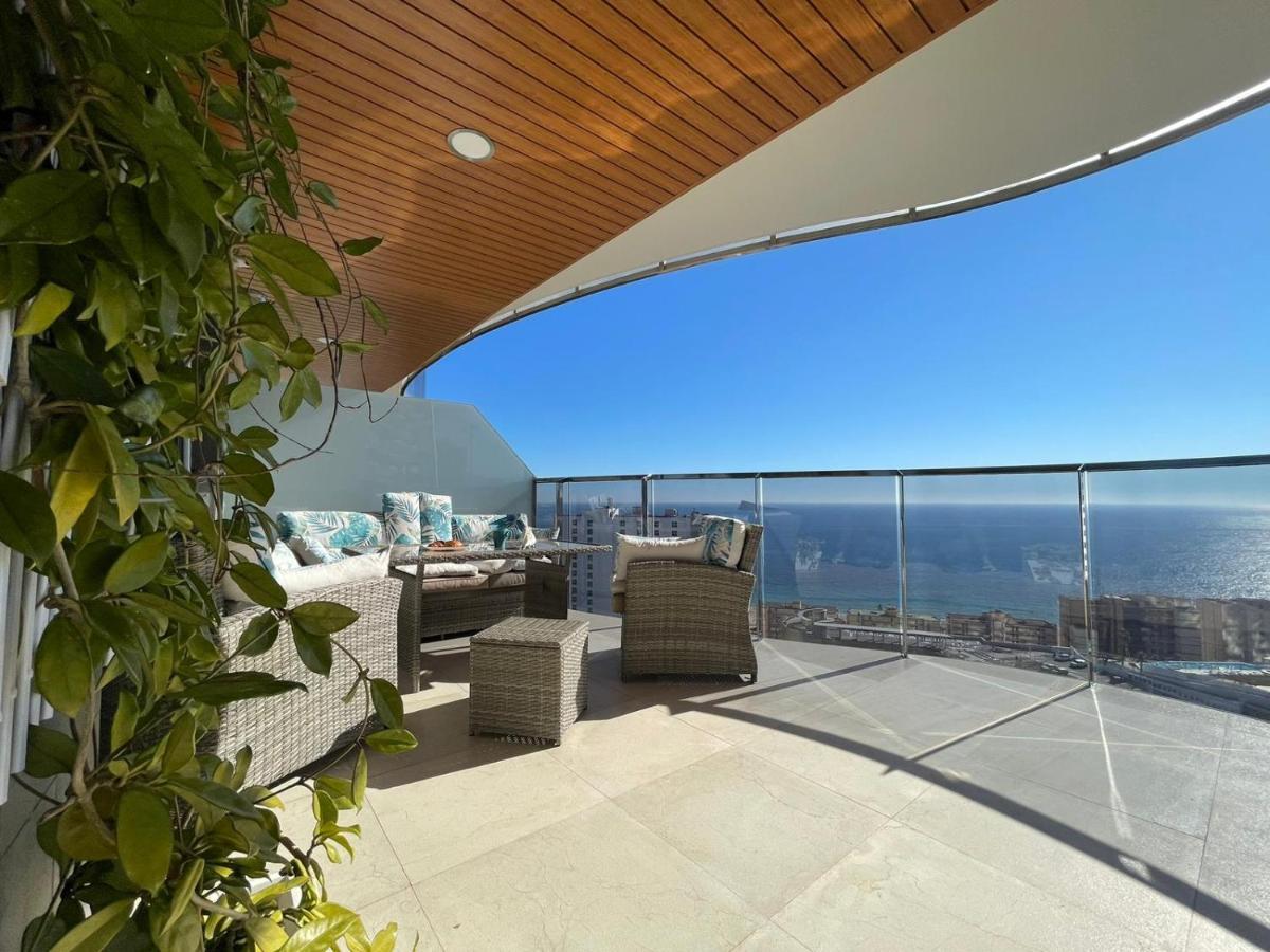 Sunset Waves Benidorm Julieta Vistas Al Mar Premium 200 Mt2 Con Jacuzzi En Terraza Apartment Exterior foto