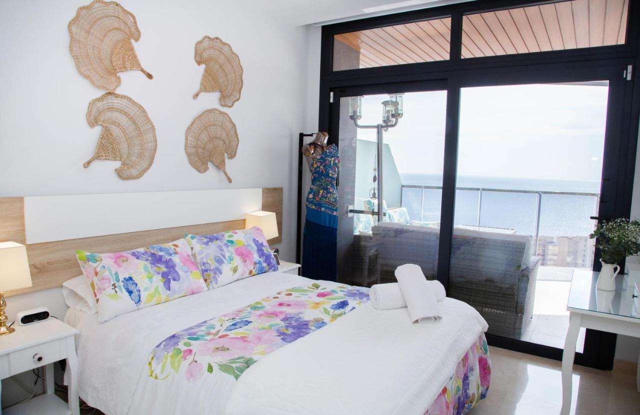 Sunset Waves Benidorm Julieta Vistas Al Mar Premium 200 Mt2 Con Jacuzzi En Terraza Apartment Exterior foto
