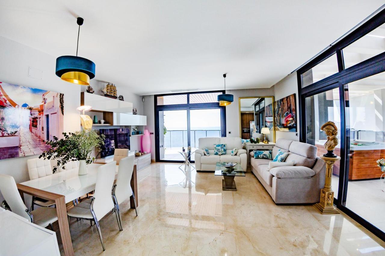 Sunset Waves Benidorm Julieta Vistas Al Mar Premium 200 Mt2 Con Jacuzzi En Terraza Apartment Exterior foto